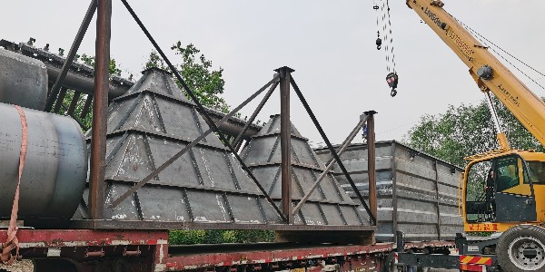 產品多樣化，訂單紛至沓來，除塵器廠家耀先環(huán)境濾筒式除塵器發(fā)貨安徽