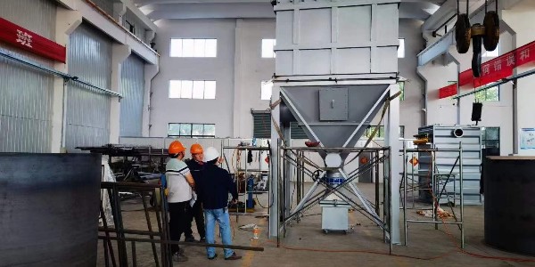 歡迎內蒙古楊總到廢氣處理廠家耀先環(huán)境考察驗貨